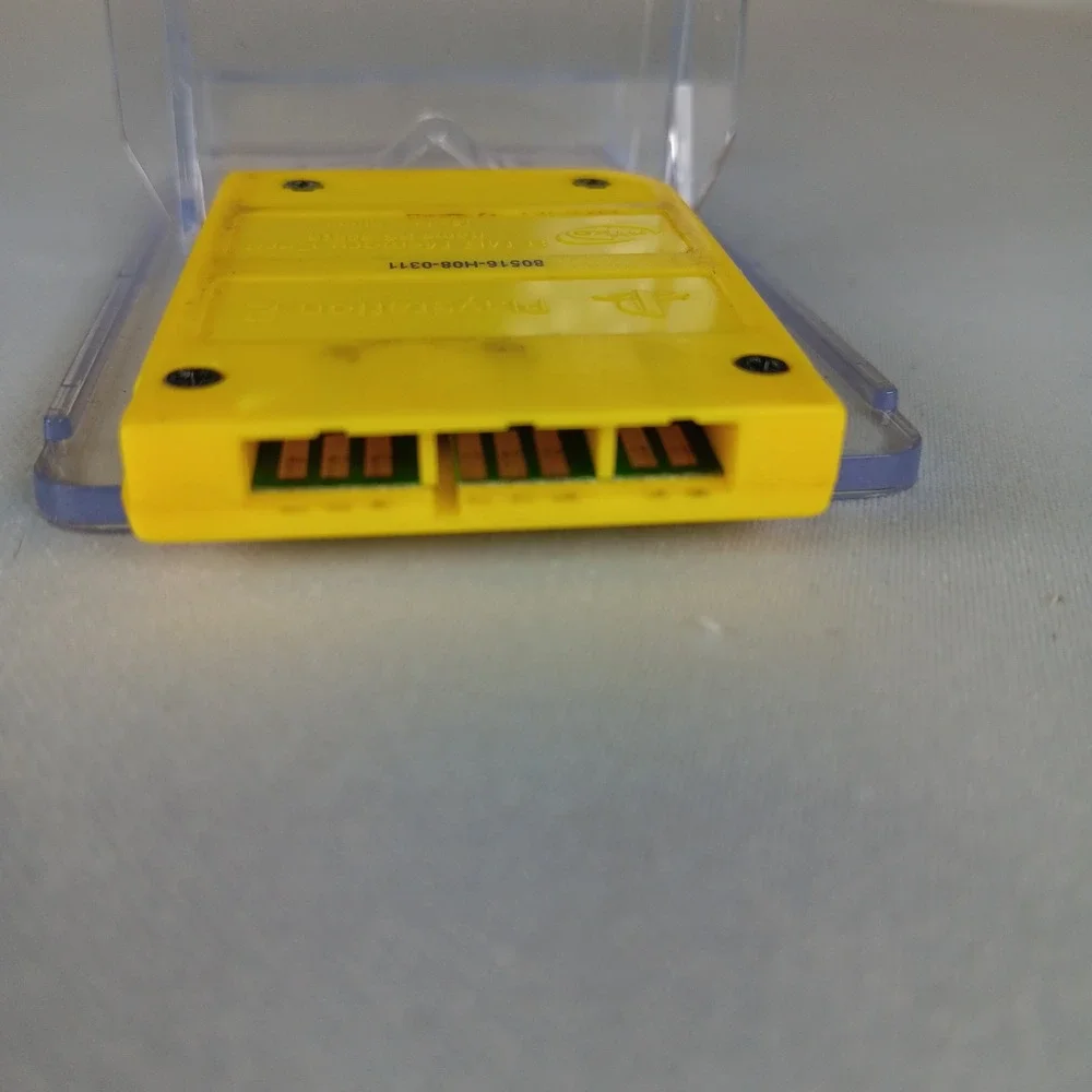 Official Nyko Sony Playstation 2 PS2 8MB Magicgate Memory Card PS-80516‎ Yellow